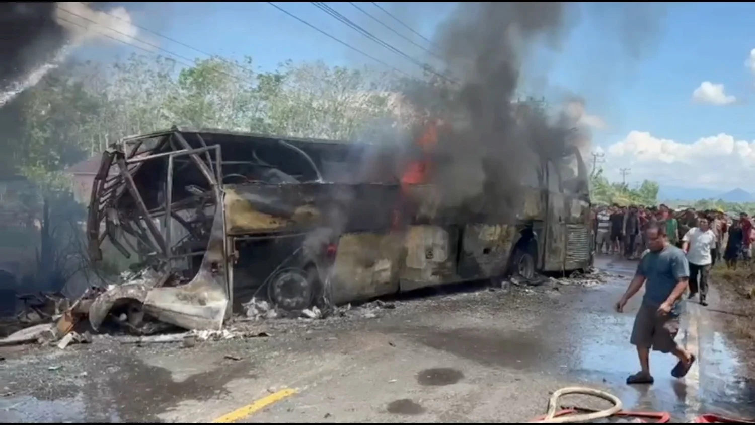 Polda Sumsel Duga Titik Api Kecelakaan Bus ALS Berasal dari Mobil Tangki