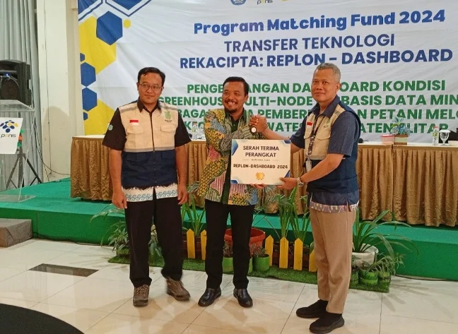 Polinema Bantu Petani-UMKM Melon Blitar Go Digital dan Hemat Energi