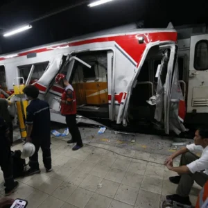 Polisi Periksa 36 Saksi Kecelakaan Kereta di Stasiun Bekasi Timur, Nasib Sopir Taksi Green SM