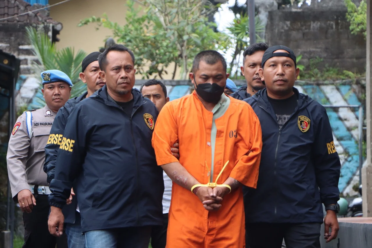 Polisi Ungkap Komplotan Spesialis Jambret Kalung Emas di Tamansari