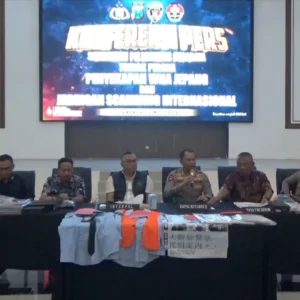 Polrestabes Surabaya Tangkap 44 Pelaku Scamming Jaringan Internasional