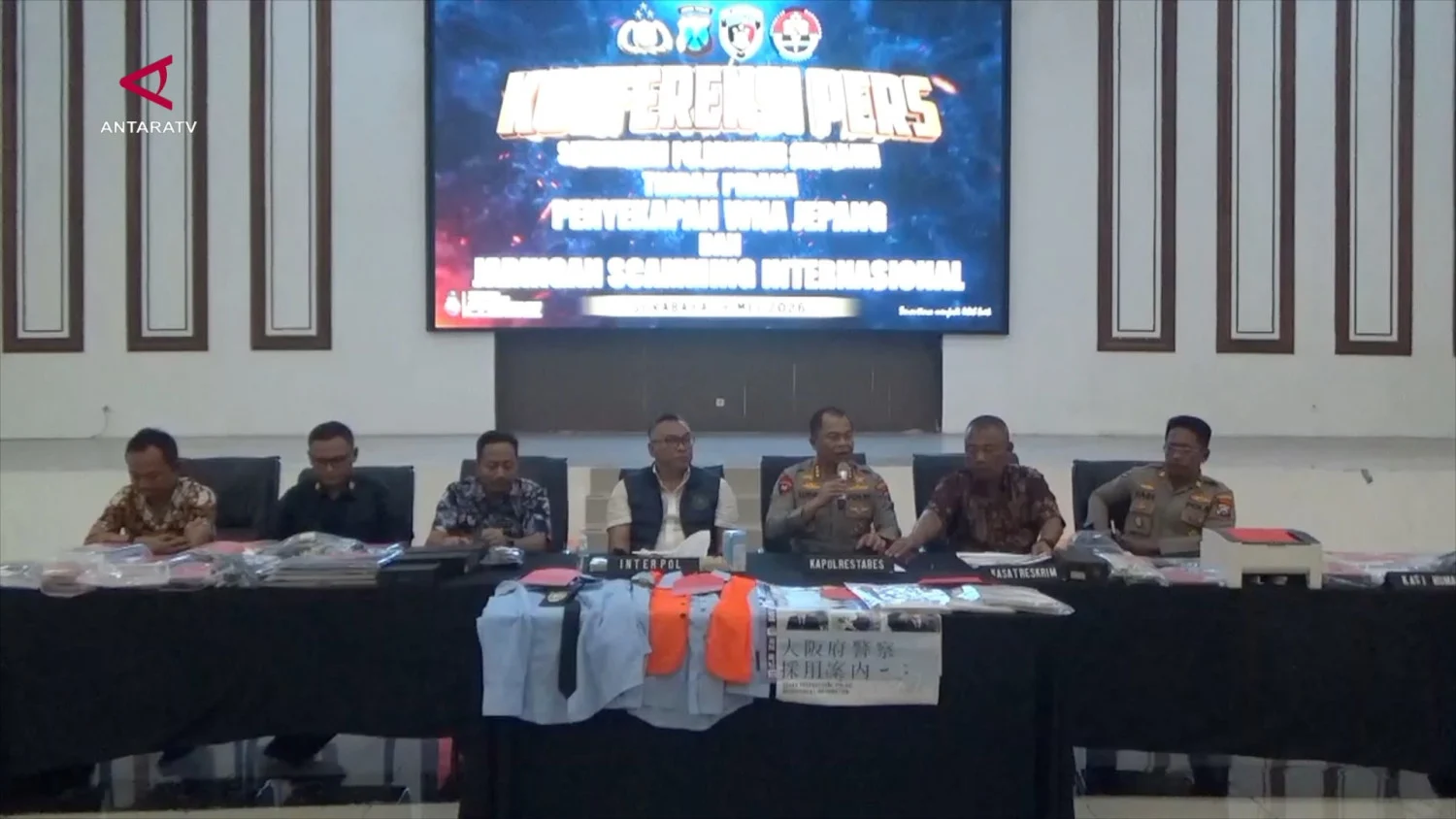 Polrestabes Surabaya Tangkap 44 Pelaku Scamming Jaringan Internasional