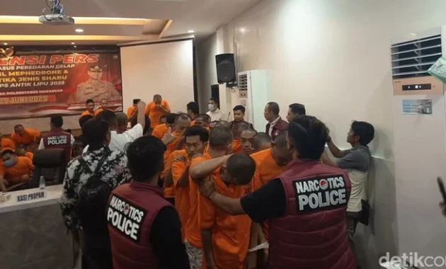 Polri Bongkar Sindikat Narkoba Internasional di Makassar, 5 Kg Sabu Disita dalam Operasi Penyamaran Laundry