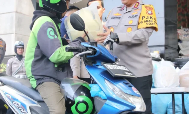 Polri Desak Pengemudi Ojek Online Tunjukkan Contoh Berkendara Aman
