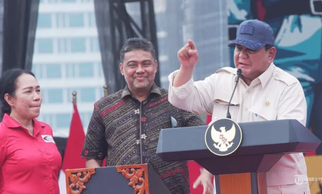 Prabowo Minta Buruh Cicil Rumah Sampai 40 Tahun, Pemerintah Bakal Sediakan 1 Juta Unit Prabowo Minta Buruh Cicil Rumah Sampai 40 Tahun, Pemerintah Bakal Sediakan 1 Juta Unit