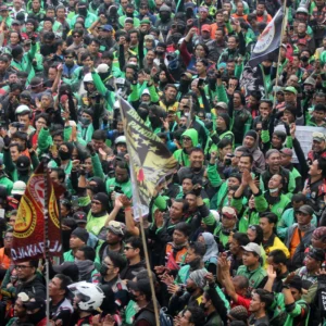 Prabowo Pangkas Potongan Aplikator Ojol jadi 8 Persen, DPR Dorong Lewat Revisi Permenhub