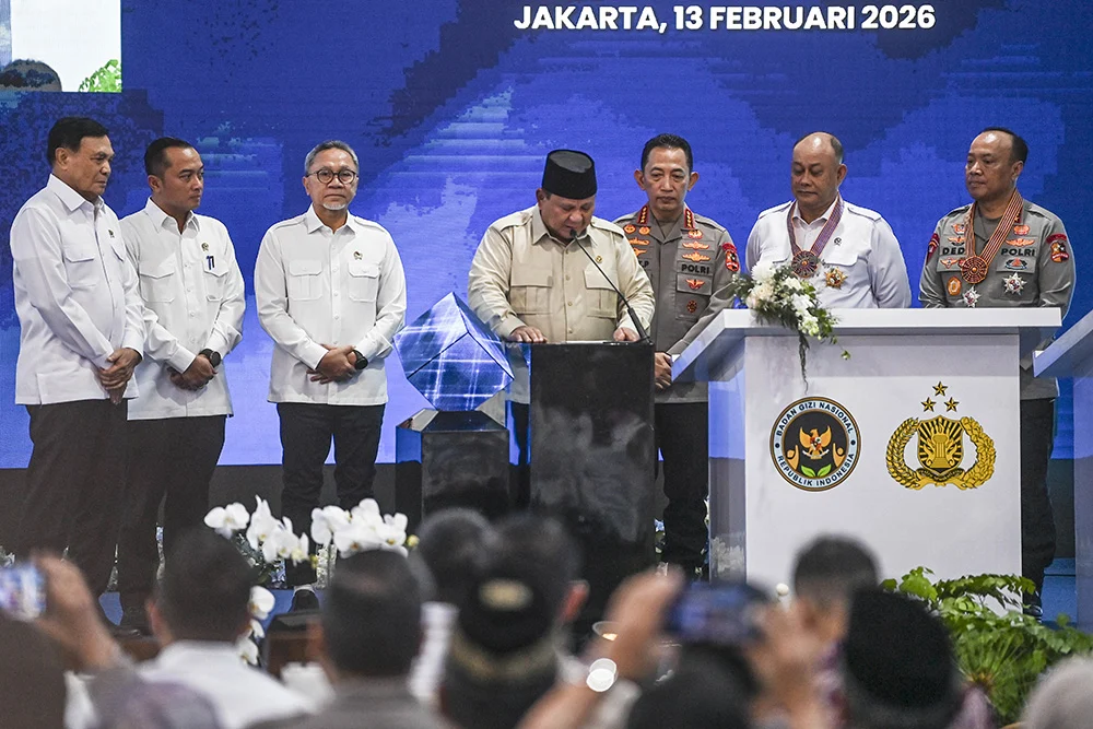 Prabowo Resmikan 10 Gudang Ketahanan Pangan dan SPPG Polri di Tuban Bersama Kapolri