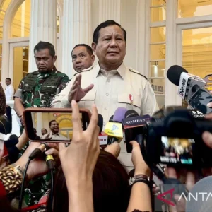 Prabowo soal Pelemahan Rupiah Tak Berdampak ke Orang Desa, Pengamat UGM: Statement Gegabah!