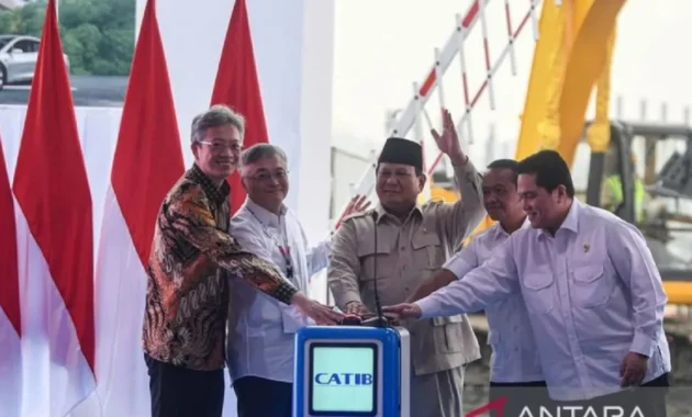 Prabowo Targetkan 17 GW PLTS Tahun Ini: Langkah Besar Menuju Kemandirian Energi Indonesia