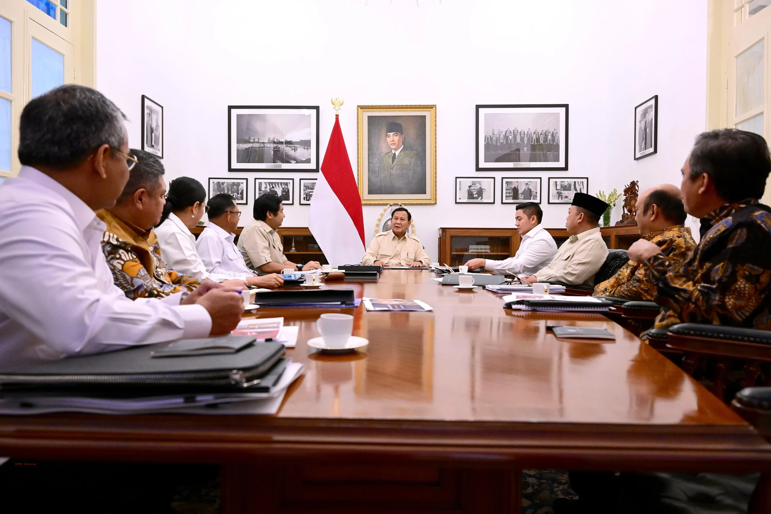 Prabowo Tunda Pembangunan Kantor, Fokus pada Program Pro Rakyat