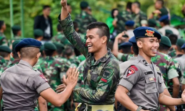 Prajurit TNI Bantu Polri Buru Begal di Jakarta, Kemhan Tekankan Profesionalisme dan Koordinasi