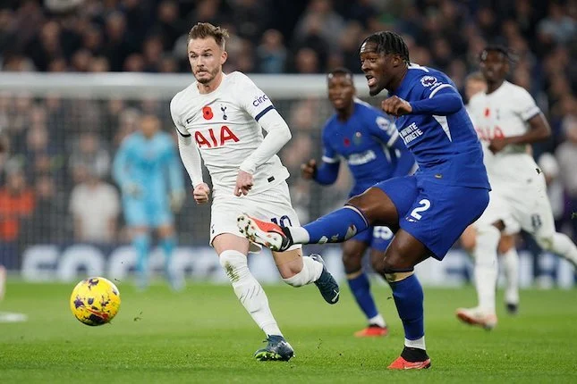 Prediksi Besar: Apple Watch Ultra 4, Duel Chelsea vs Tottenham, dan Pertarungan Man City di Bursa Liga Inggris – Apa Kata Ekonom?