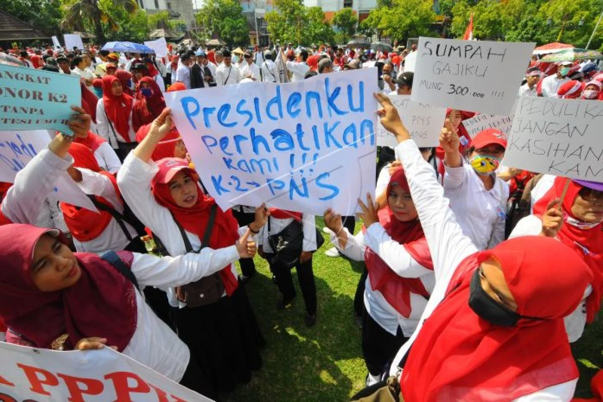Presiden Diminta Hentikan Rekrutmen Guru PPPK, P2G Usulkan 400 Ribu Guru PNS