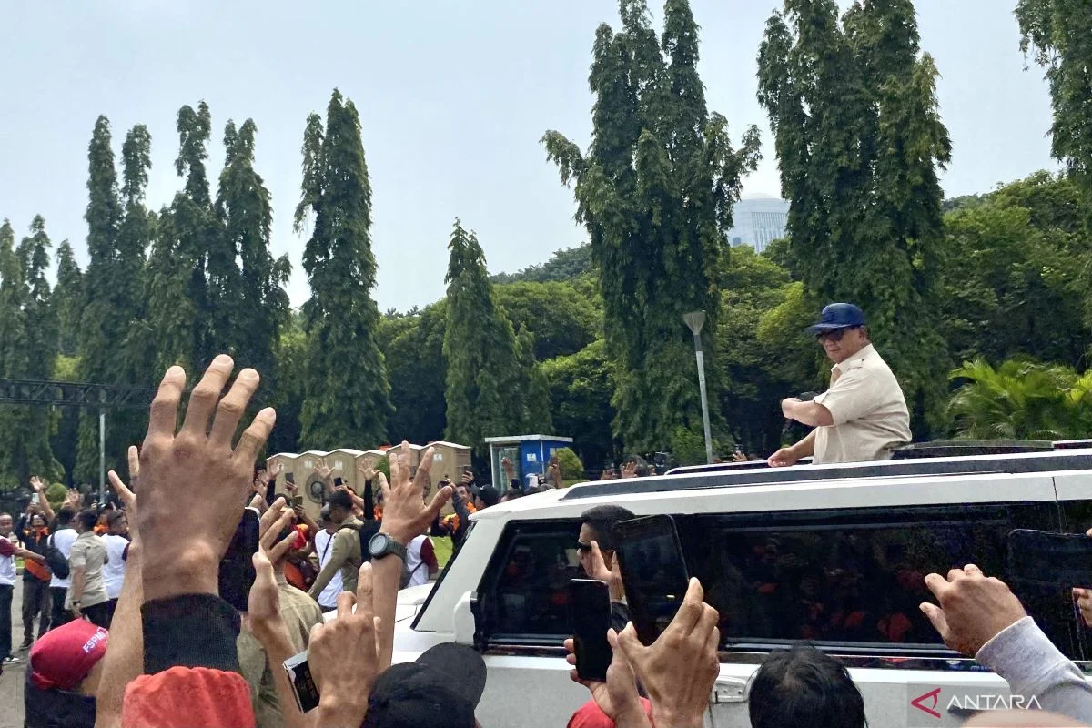 Presiden Prabowo Berkelakar soal Kehadiran Gubernur DKI Pramono Anung Wibowo saat May Day: Bowo‑nya Sama, Partainya Beda