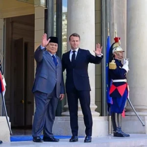 Presiden Prabowo Sambut Upacara Kenegaraan di Istana Élysée, Paris
