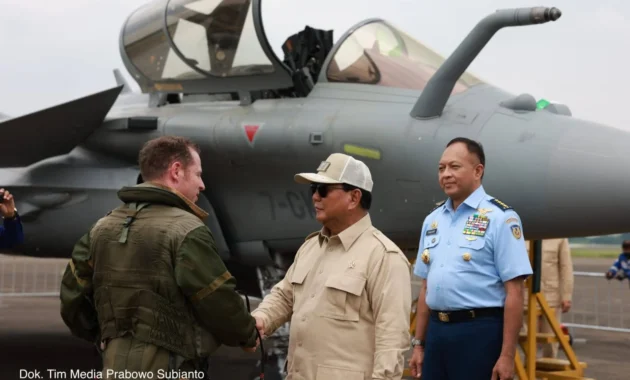 Presiden Prabowo Serahkan 6 Unit Pesawat Tempur Rafale, 4 Falcon 8X, Airbus A400M dan Radar GCI kepada TNI