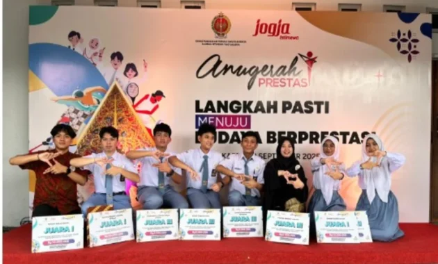 Prestasi Gemilang, Krisis Gizi, dan Tragedi Viral: Apa yang Sebenarnya Dialami Siswa Indonesia Saat Ini? Prestasi Gemilang, Krisis Gizi, dan Tragedi Viral: Apa yang Sebenarnya Dialami Siswa Indonesia Saat Ini?