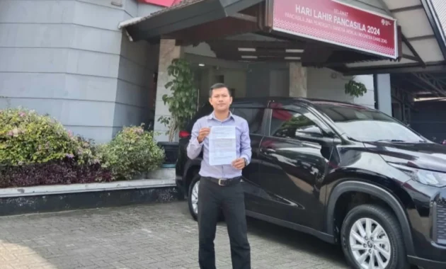 Pria Surabaya Beli Lexus Tunai, Leasing Ditarik Paksa, Siapkan Laporan ke OJK Pria Surabaya Beli Lexus Tunai, Leasing Ditarik Paksa, Siapkan Laporan ke OJK