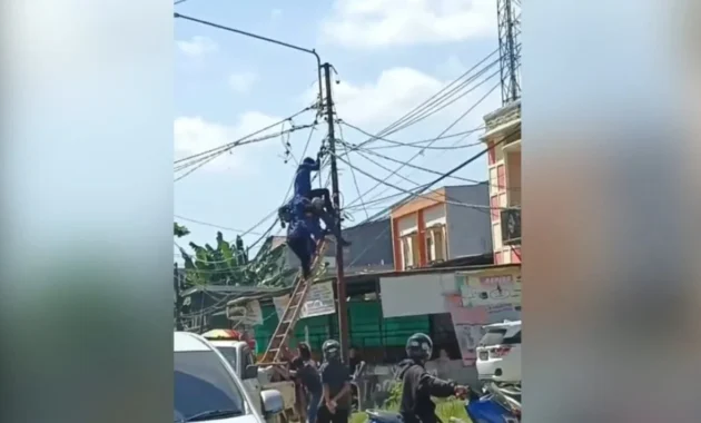 Pria Tewas Tersengat Listrik Saat Mencuri Kabel di Tamansari