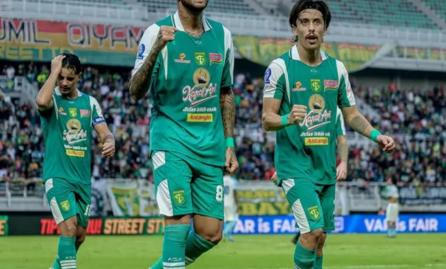 PSBS Terdegradasi Usai Kalah Telak 0-4 dari Persebaya PSBS Terdegradasi Usai Kalah Telak 0-4 dari Persebaya