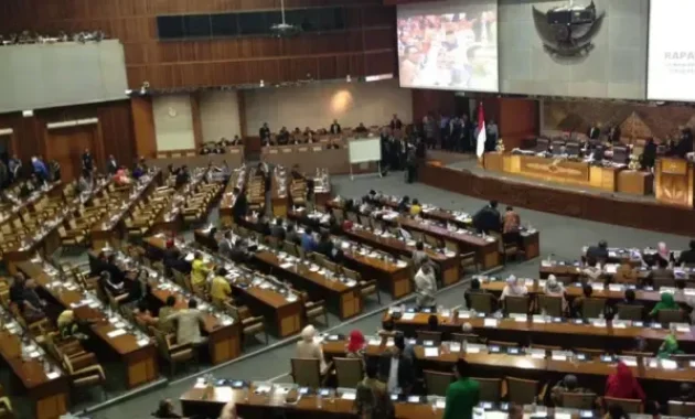 PSI Kritis: Ambisi Pemerintah Ambil Alih RUU Pemilu dan Ancaman Ambang Batas Tinggi Membahayakan Demokrasi