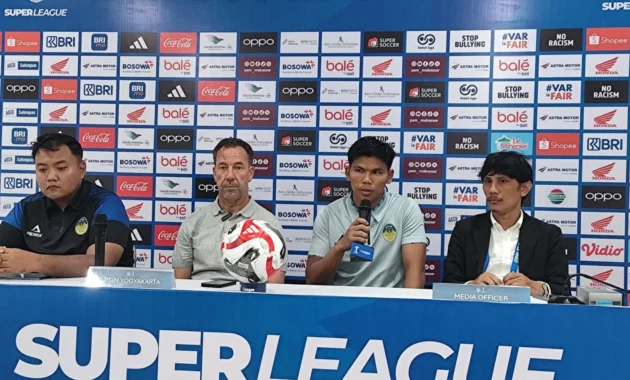 PSIM Jogja Meniru Arsenal: Van Gastel Perpanjang Kontrak, Target Papan Atas Super League