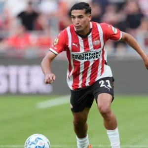 PSV di Persimpangan: Dari Frustrasi Driouech Hingga Penolakan Pepi, Apa Selanjutnya?