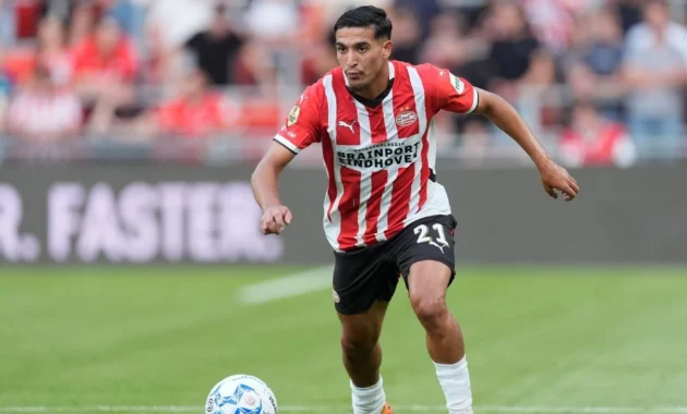 PSV di Persimpangan: Dari Frustrasi Driouech Hingga Penolakan Pepi, Apa Selanjutnya?