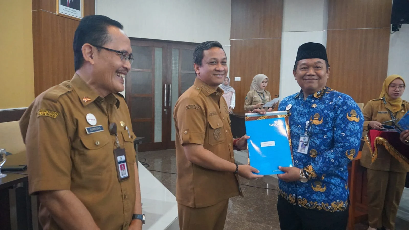 Purna Tugas Bukan Akhir Produktivitas: Kisah Pensiunan ASN Bangun Usaha dan Kolam Ikan di Desa