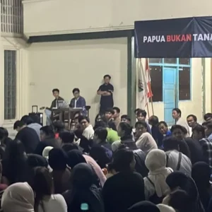 Ratusan Peserta Padati Nobar Pesta Babi di Sekretariat PMKRI Jakarta Pusat