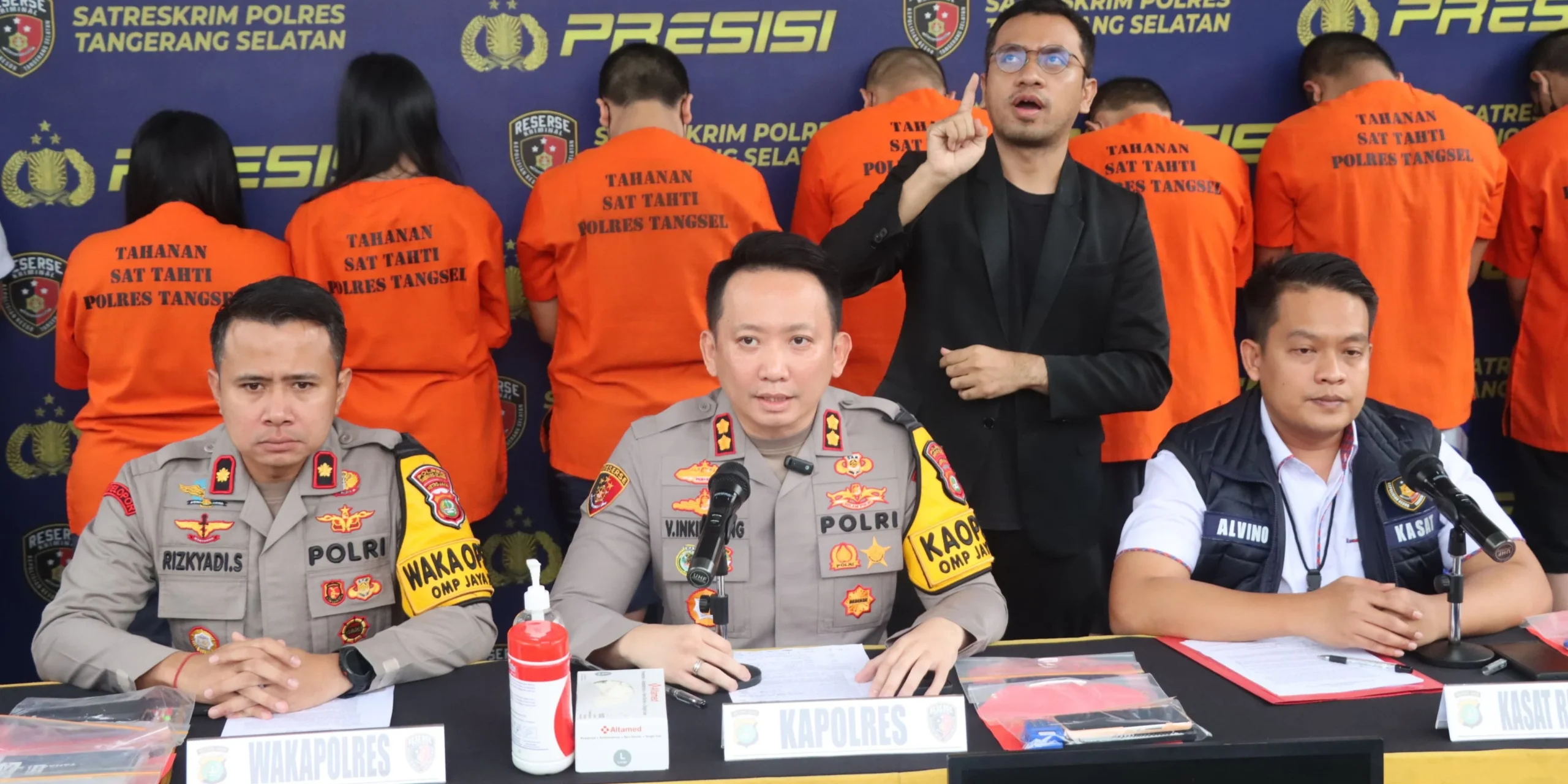 Ratusan WNA Ditangkap Polisi dari Markas Judi Online di Jakarta, Ketua DPR Desak Penindakan Berkala