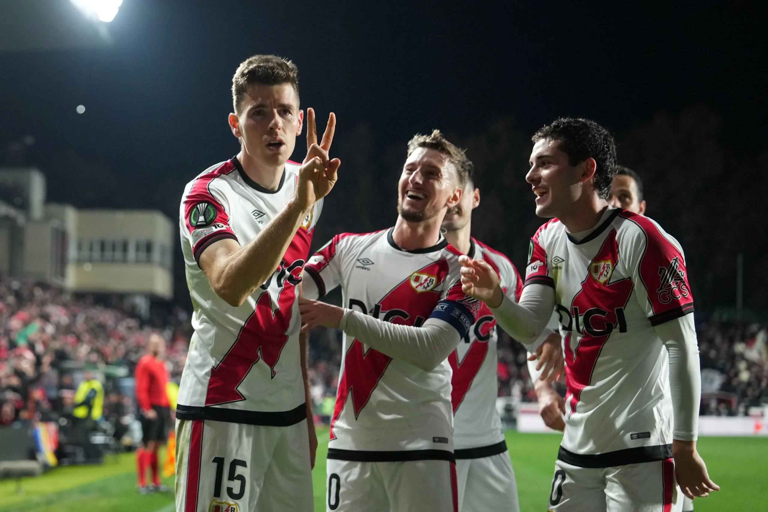 Rayo Vallecano Tundukkan Strasbourg, Langkah Berani Menuju Gelar UEFA Conference League