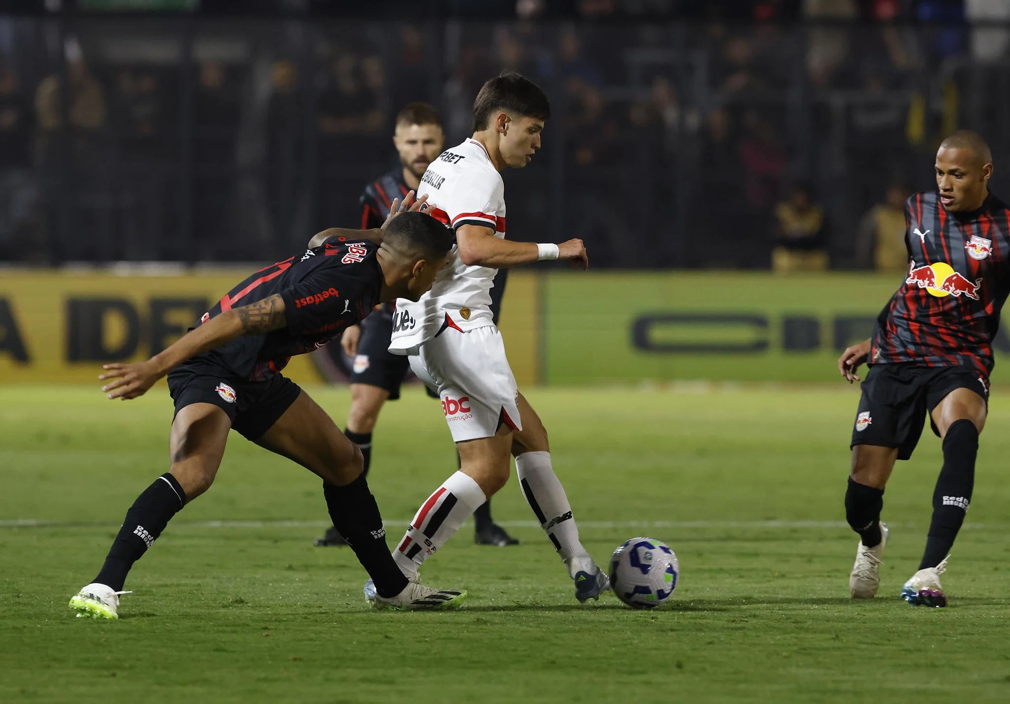 Red Bull Bragantino Siap Guncang Brasileirão: Ambisi Besar di Tengah Persaingan Sengit