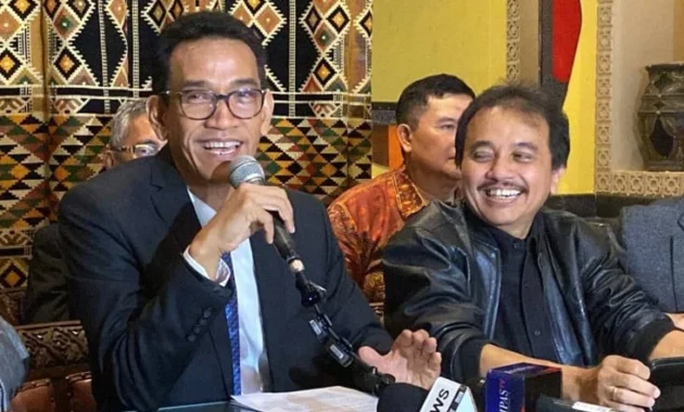 Refly Harun Bicara Perlunya Gali Informasi dari Kasmudjo di Kasus Ijazah Jokowi Refly Harun Bicara Perlunya Gali Informasi dari Kasmudjo di Kasus Ijazah Jokowi