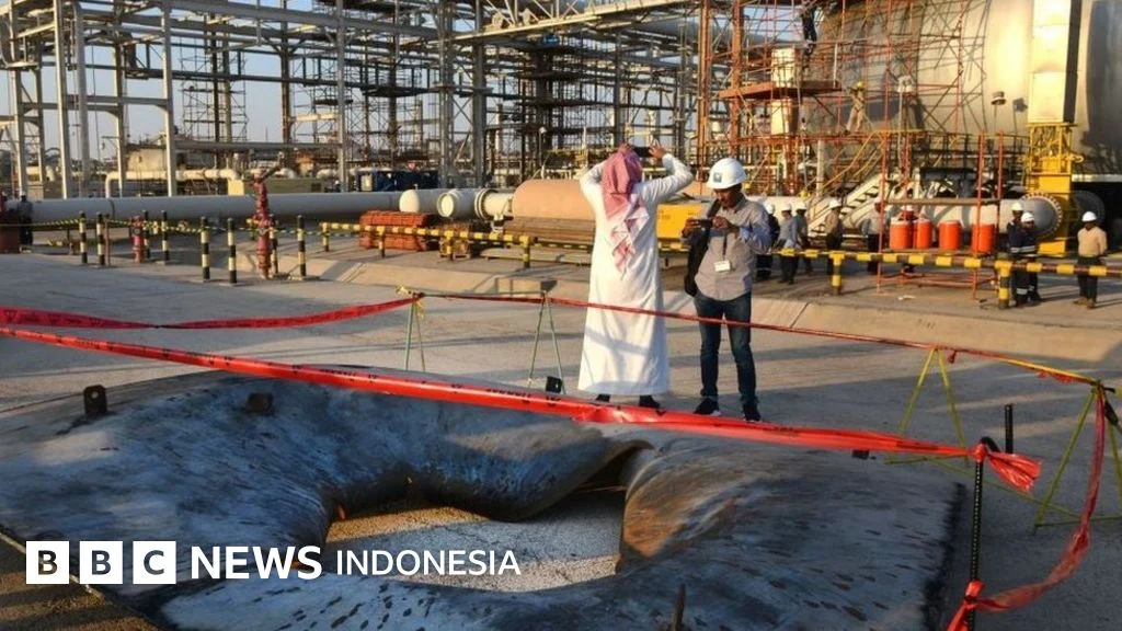 RI Desak Deeskalasi di Kawasan Usai Serangan Kilang Minyak UEA