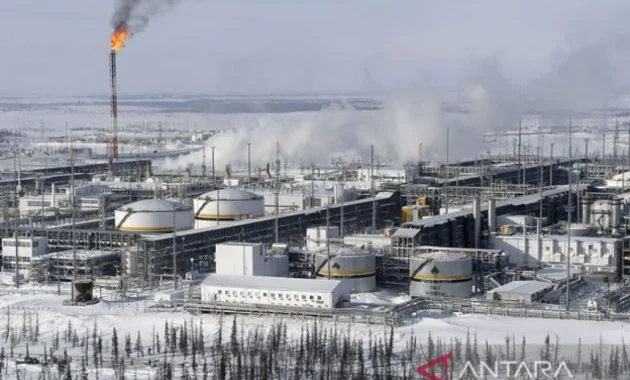 RI Pastikan Pasokan Minyak Mentah Rusia Masuk, Bahlil Tekankan Keamanan Energi di Tengah Sanksi UE RI Pastikan Pasokan Minyak Mentah Rusia Masuk, Bahlil Tekankan Keamanan Energi di Tengah Sanksi UE