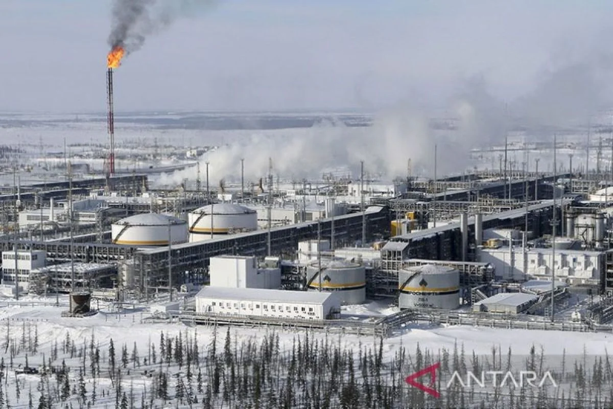 RI Pastikan Pasokan Minyak Mentah Rusia Masuk, Bahlil Tekankan Keamanan Energi di Tengah Sanksi UE