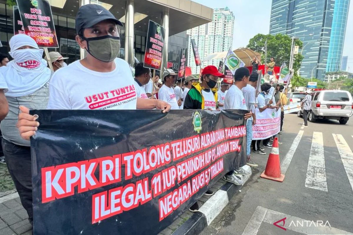 Ribuan Mahasiswa Guncang KPK: Tuduhan Korupsi Rp112 Triliun di Proyek KDMP Membara!