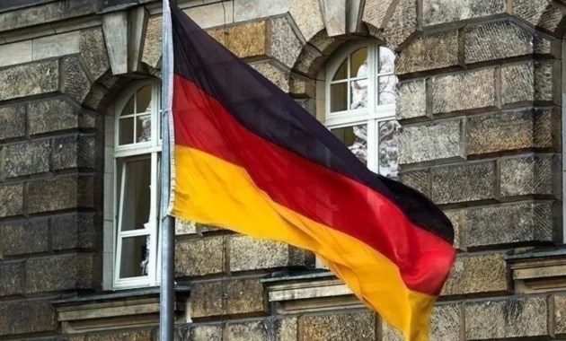 Ribuan Siswa di Hamburg Protes Reaktualisasi Wajib Militer