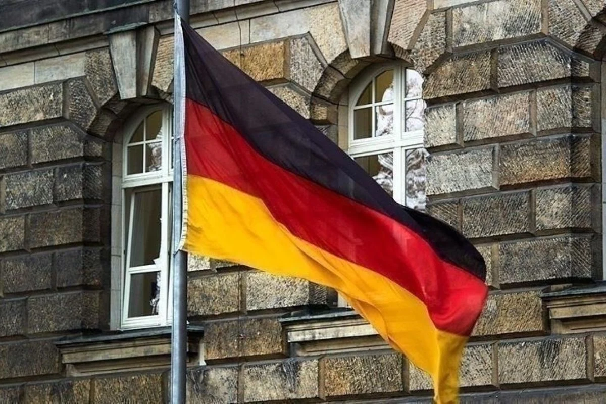 Ribuan Siswa di Hamburg Protes Reaktualisasi Wajib Militer