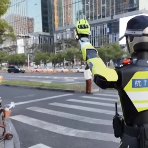 Robot Cerdas Atur Lalu Lintas di Hubin, China: Inovasi Manajemen Jalan