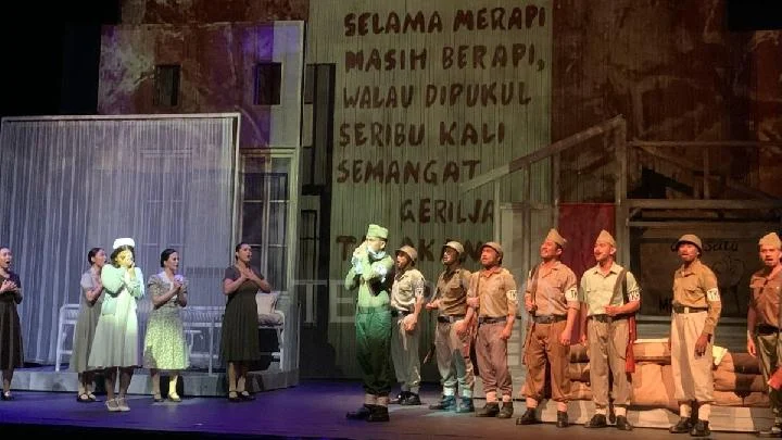 Romantisme Drama Musikal 'MAR' Mengisahkan Cinta di Tengah Bandung Lautan Api