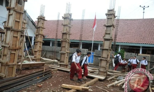 Rotary Indonesia Bangun Gedung SD di Desa Rabak untuk Dorong Pendidikan Merata Rotary Indonesia Bangun Gedung SD di Desa Rabak untuk Dorong Pendidikan Merata