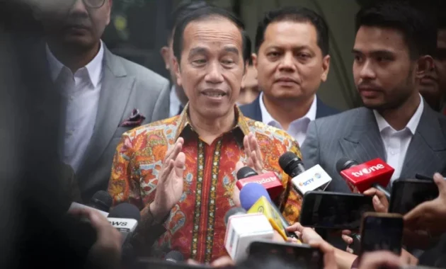 Roy Suryo Cs Soroti Double Sprindik, Pakar: Harus Dipilih Salah Satu Jika Perkara Sama Roy Suryo Cs Soroti Double Sprindik, Pakar: Harus Dipilih Salah Satu Jika Perkara Sama