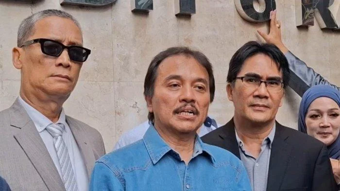 Roy Suryo Gugat Jokowi di Depan DPR: Tuntut Penangkapan Presiden, Makzulkan Gibran, dan Persoalkan Ijazah