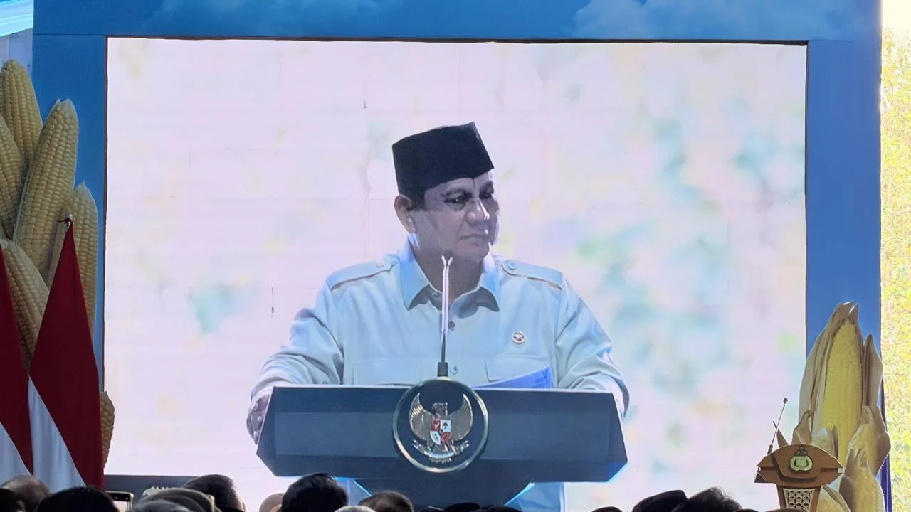 Rupiah Anjlok, Prabowo: Rakyat di Desa Tak Pakai Dolar AS