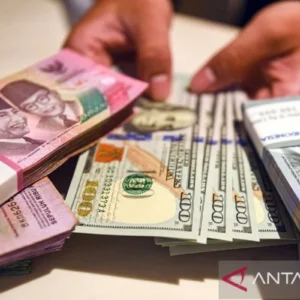 Rupiah Melemah ke Rp 17.630 per Dolar AS di Pagi Senin, Konflik AS‑Iran Berlanjut