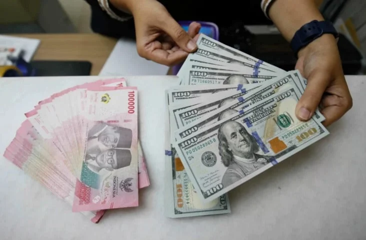 Rupiah Pekan Depan Diramal Masih di Atas Rp17.000 per Dolar AS