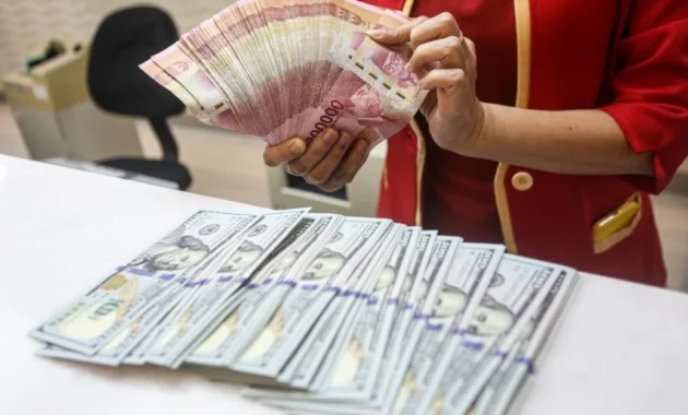Rupiah Sentuh Rp 17.500 per Dolar AS, Berikut Biang Kerok dan Proyeksinya Sepanjang Pekan Ini