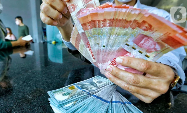 Rupiah Tembus Rp 17.700 per Dolar AS, IHSG Amblas, Sufmi Dasco Sambangi Bursa Efek Rupiah Tembus Rp 17.700 per Dolar AS, IHSG Amblas, Sufmi Dasco Sambangi Bursa Efek